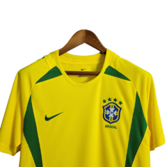 Camisa Seleção Brasileira Retrô I 2002 Nike Torcedor Masculina -Amarela com detalhes em verde - Esporte Chique - A sua loja de Importações de Artigos esportivos