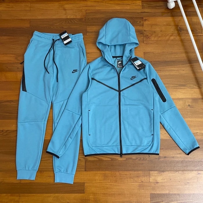 Conjunto Nike Tech Fleece - Azul Claro