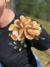 Camiseta Preta | Flor Amarela