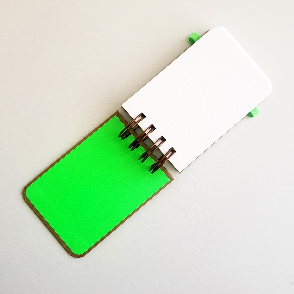 Mini Sketchbook Capa Dura Kraft/Verde Neon