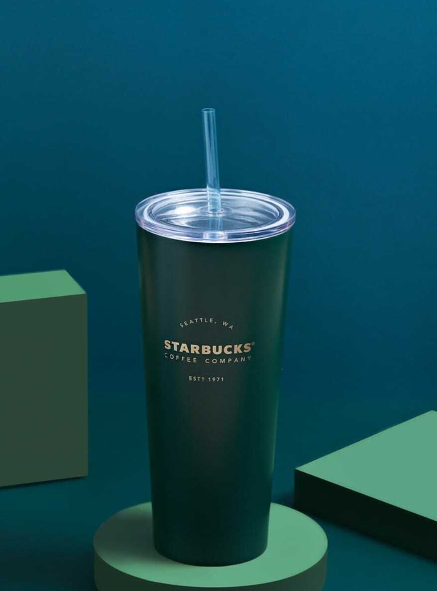 Nuestro best seller💓✨🎓 •Vaso tipo Starbucks con capacidad de 710 ml.  personalizados para graduación 🫶🏻💖 Haz tu pedido con anticipación…