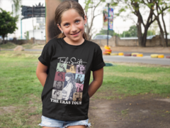 Camiseta Infanto-Juvenil "Taylor Swift - The Eras Tour"