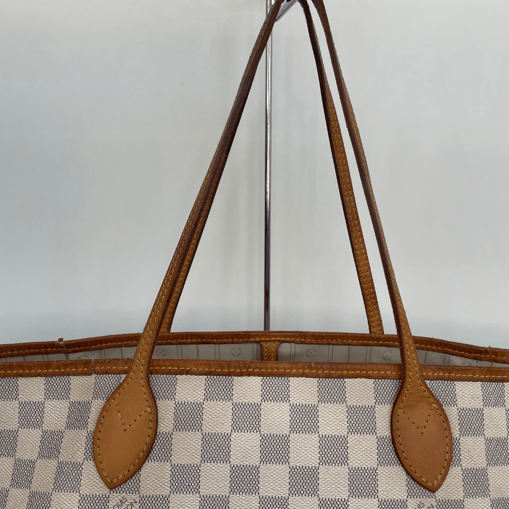Bolsa Louis Vuitton Neverfull MM Damier Azur - Inffino, Brechó de Luxo  Online
