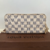 Carteira Louis Vuitton no Damier Azur - Wishlist Brechó