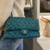Bolsa Chanel Clássica Média Double Flap em Verniz Azul na internet