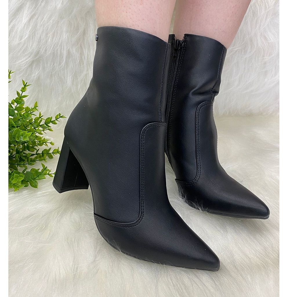 Bota tanara bico fino clearance