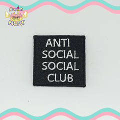 Anti Social Social Club na internet