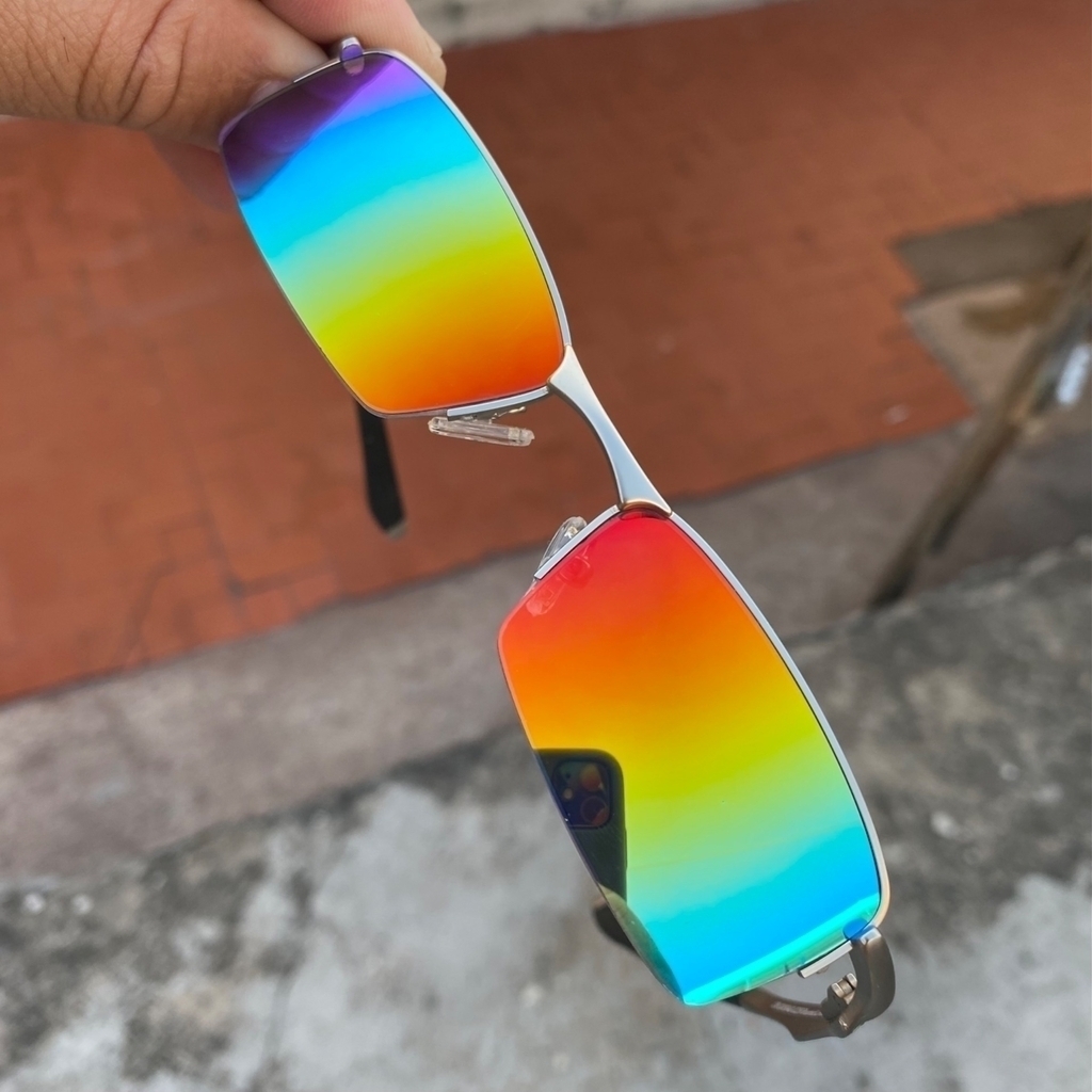 Oculos Julliet Lupa Do Vilão Xmetal Arco Iris na Americanas Empresas