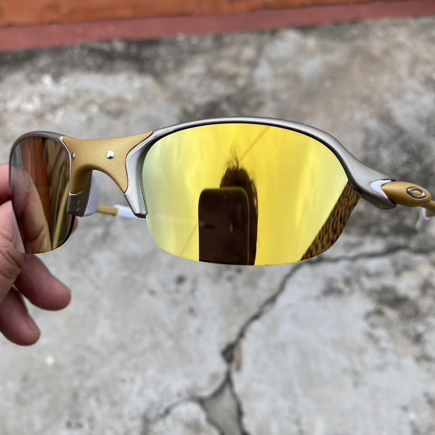 Oculos Oakley Romeo 2 Juliet 24 K Xmetal Dourada Mandrake em Promoção na  Americanas