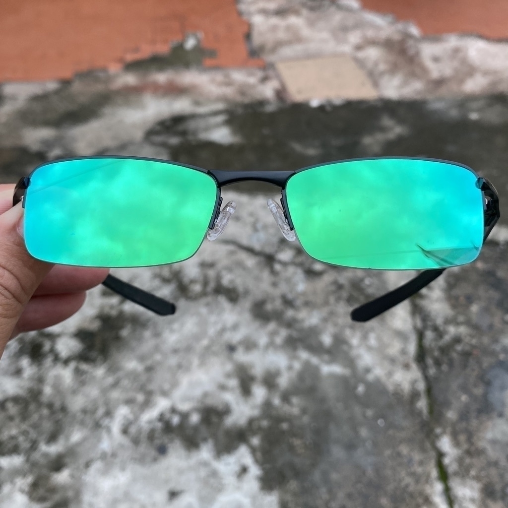 Óculos de Sol Lupa do Vilão Mandrak Top Preta Lentes Roxa Juliet 24