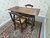 Escrivaninha Colonial + 2 Cadeiras - comprar online