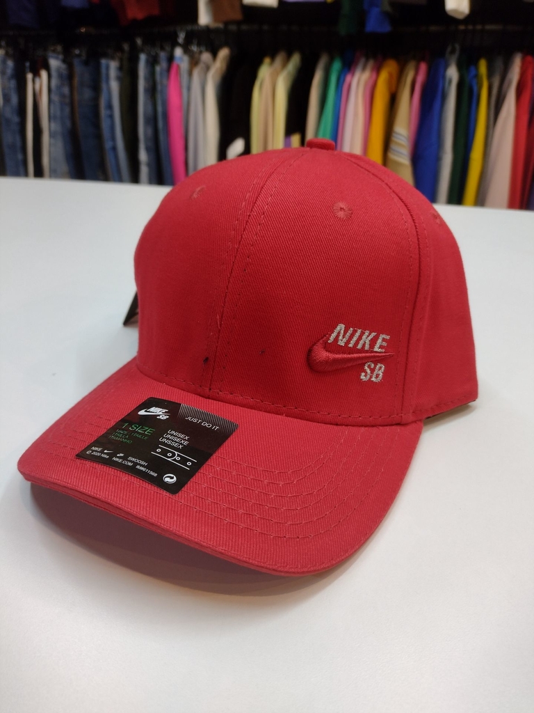 gorra nike roja - Comprar en MANHATTAN