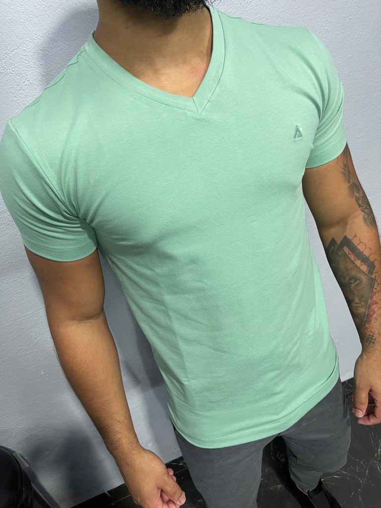 Camiseta Gola V Premium Com Elastano Masculina - Verde mar