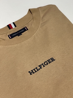 Camiseta Tommy Hilfiger - THMW0MW31538 - Status