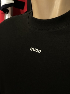 Camiseta Hugo - 50488330 - comprar online