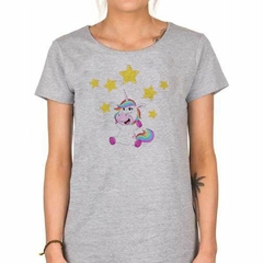 Remera Unicornio Feliz Con Estrellas M2 - TiendaCubik