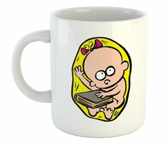 Taza Bebe Con Un Libro En La Panza