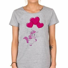 Remera Unicornio Con Globos De Corazones - tienda online