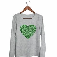 Remera Manga Larga Corazon Verde Hojas Amor - comprar online