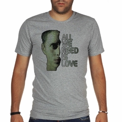 Remera Canserbero Art All We Need Is Love Design - tienda online