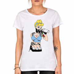 Remera Princesa Tatto Girl Graffiti Aerosol Cenicienta