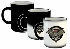 Taza Calavera Con Alas Boina Y Cuchillos en internet