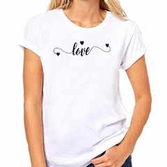 Remera Love Amor Corazones - TiendaCubik