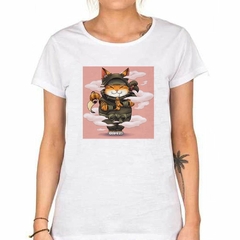 Remera Gato Ninja Manos Espada Nube