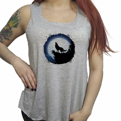 Musculosa Lobo Aullando En La Luna Noche Oscura