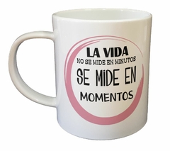 Taza La Vida No Se Mide En Minutos Se Mi - comprar online