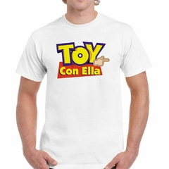 Remera Enamorados Toy Con El Ella M1 - tienda online