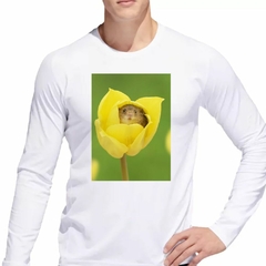 Remera Manga Larga Raton Flor Calor Polen Amarillo Foto