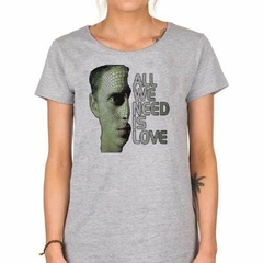 Remera Canserbero Art All We Need Is Love Design - TiendaCubik