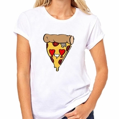 Remera Pizza Enamorada Ojos Corazones en internet