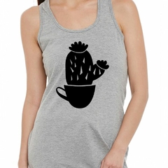 Musculosa Deportiva Cactus En Una Taza Vector