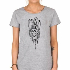 Remera Tattoo Floreniendo Corazones - tienda online