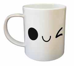 Taza Cara Ojo Picado Boca Vector - comprar online