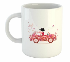 Taza Mujer Manejando Auto Floreado