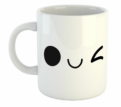 Taza Cara Ojo Picado Boca Vector