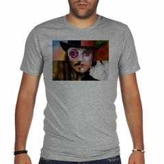 Remera Johnny Deep Alicia Sombrer Pirata Tijeras