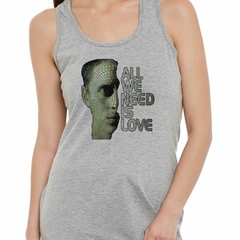 Musculosa Deportiva Canserbero Art All We Need Is Love Design - comprar online