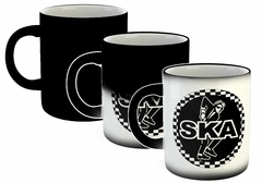 Taza Ska Logo Circular Silueta Bailando 2 Tone en internet