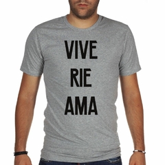 Imagen de Remera Vive Rie Ama M1