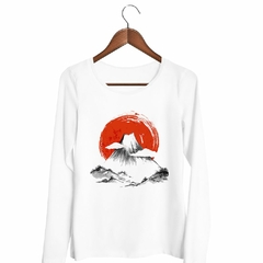 Remera Manga Larga Dibujo Japones Montaña Sol Naturaleza