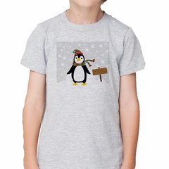 Remera Pinguino Con Bufanda Nieve Art - TiendaCubik