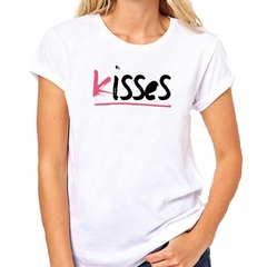 Remera Kisses Besame Besos Amor Enamorados - TiendaCubik