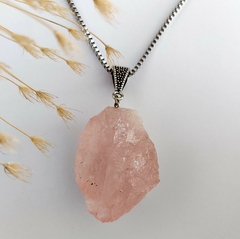 Colar Difusor Pessoal de Pedra Natural Bruta - Quartzo Rosa