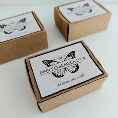 Kit Efeito Borboleta - O Acaso Não Existe - Terapias da Lua - Cristais Naturais | Acessórios Energéticos | Ervas e Aromas