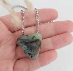 Colar de Pedra Esmeralda Natural - Paciência e Sabedoria - comprar online