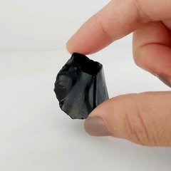 Obsidiana Preta Bruta P - Proteção, Exposição e Expansão - comprar online